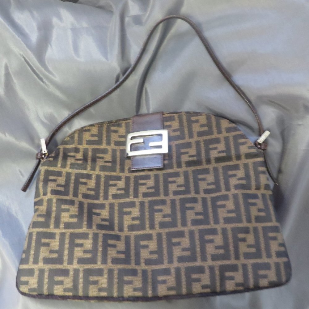 ❤️ Auth FENDI Double Flap Zucca Canvas & Leather Shoulder Bag Italy +DUSTBAG - Picture 3 of 15